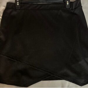 Trendy Black Mini Skirt